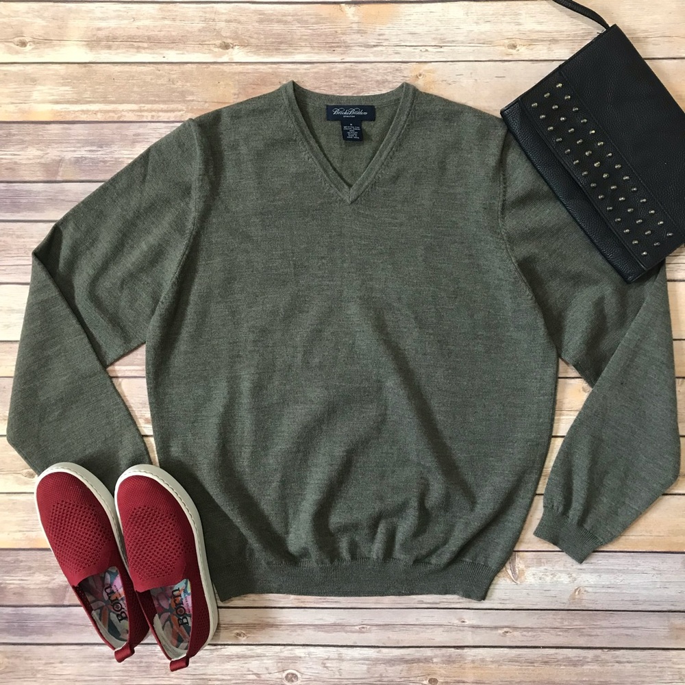 Brooks Brothers Green Stretch V-Neck Sweater